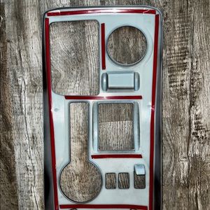 2020 Toyota 4Runner TRD off road premium. Center console